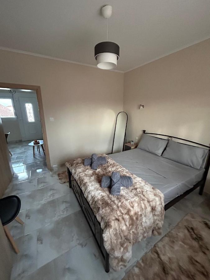 One-Bedroom Standard Apartment