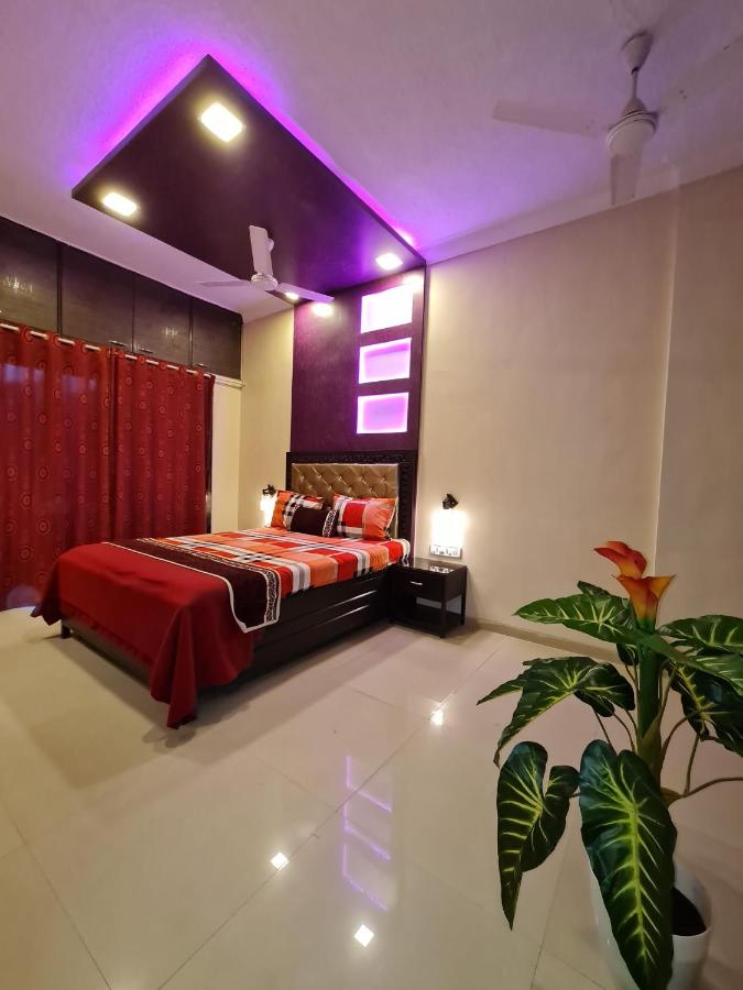 4BHK Vrindavan Bungalows By BookMyBungalow - B&B Lonavla