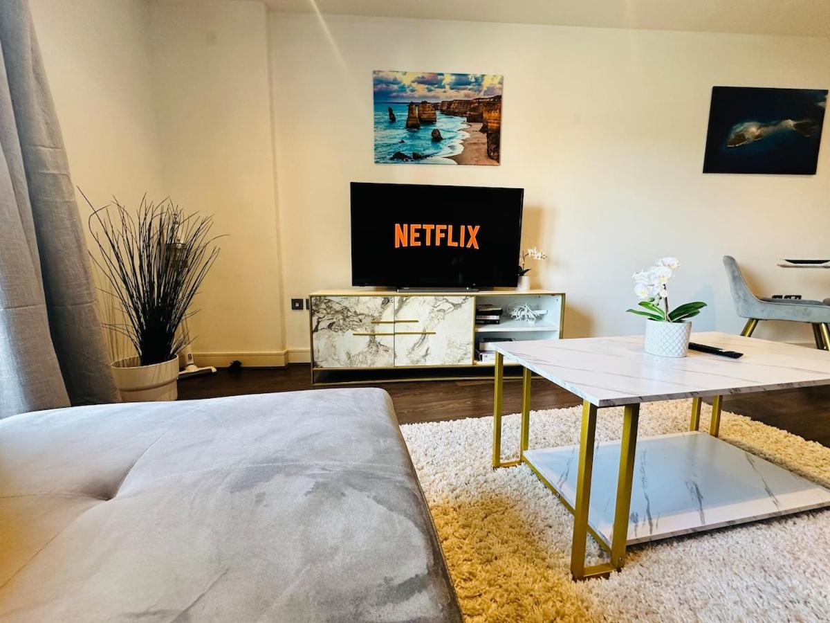 zone 1 central apartment 4 mins from major station - B&B