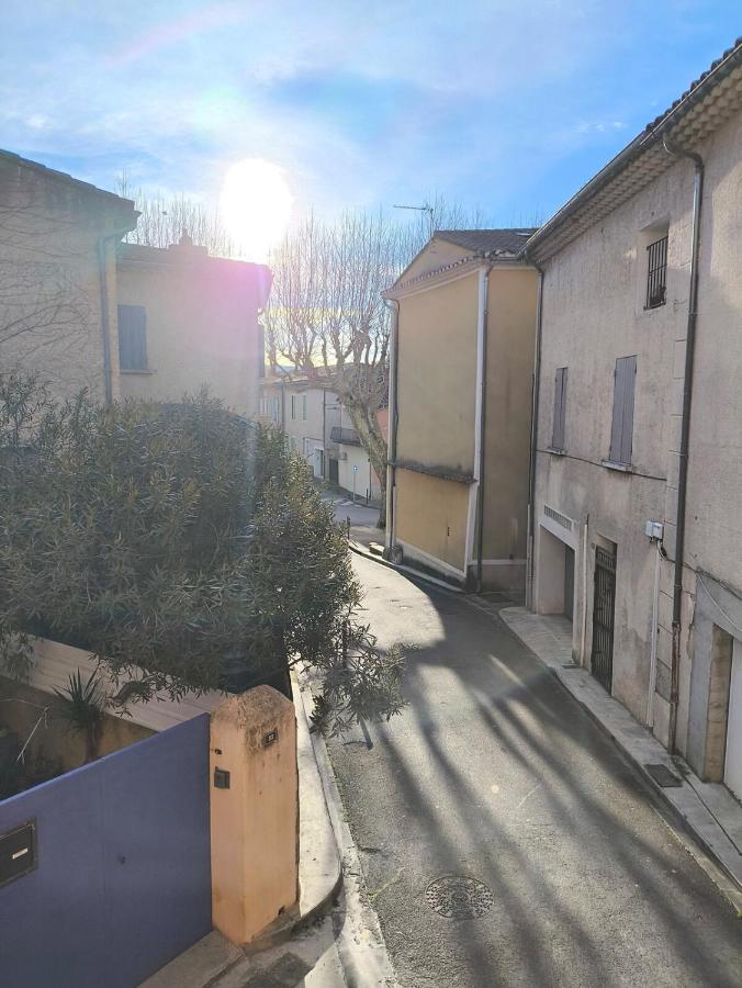 Charmant Appartement au Cœur du Village de Bedoin - B&B