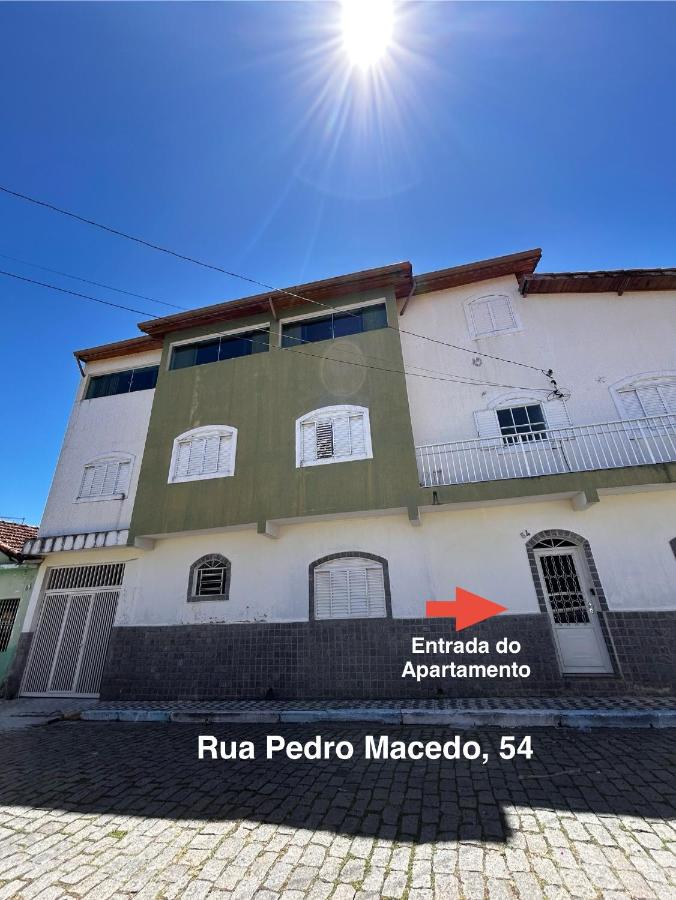 Apto 1 com varanda em Aparecida 5min do Santuário Nacional - B&B Aparecida