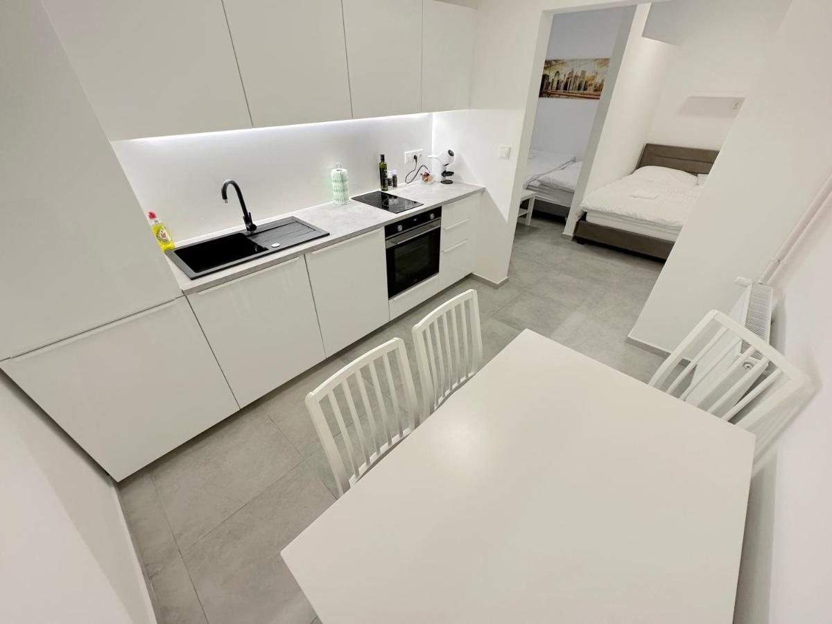 Krásny byt - perfektný apartmán v Novom meste - B&B Chl’aba