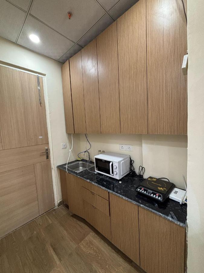 Cozystay - B&B Greater Noida