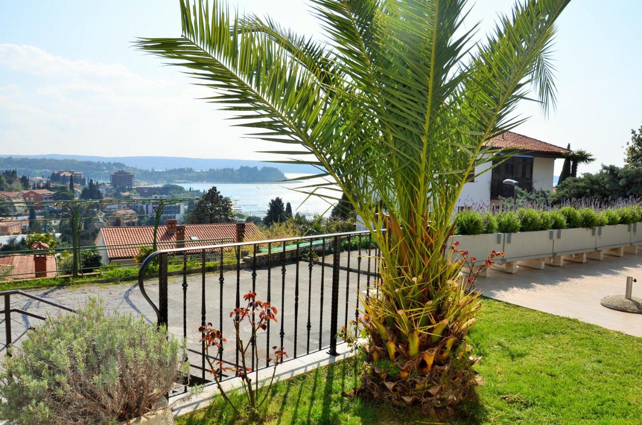 Appartement 2 Chambres avec Terrasse et Vue sur la Mer