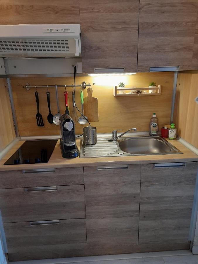 Location studio meublé Curistes. - B&B Balaruc-les-Bains