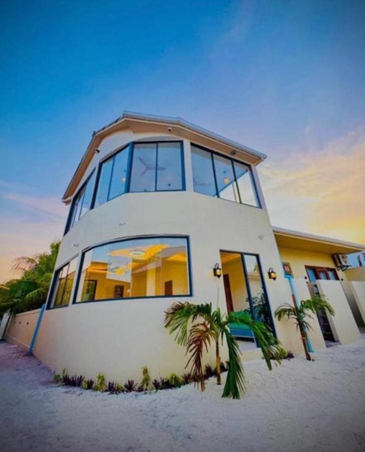 Raakani Dhigurah - B&B
