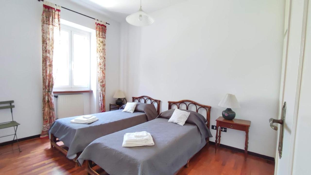 Twin Room with Private Bathroom
