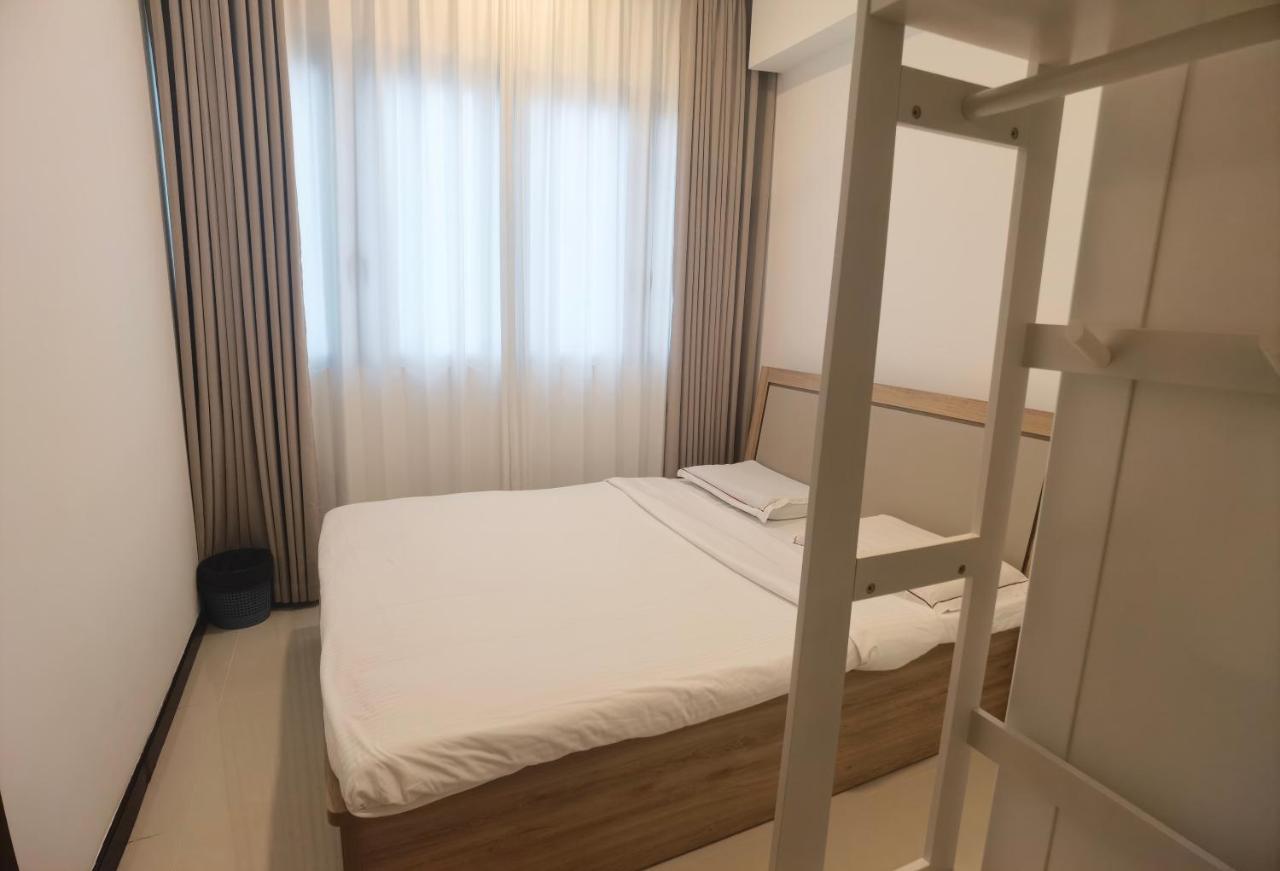 Two-Bedroom Deluxe Apartment with Garden View