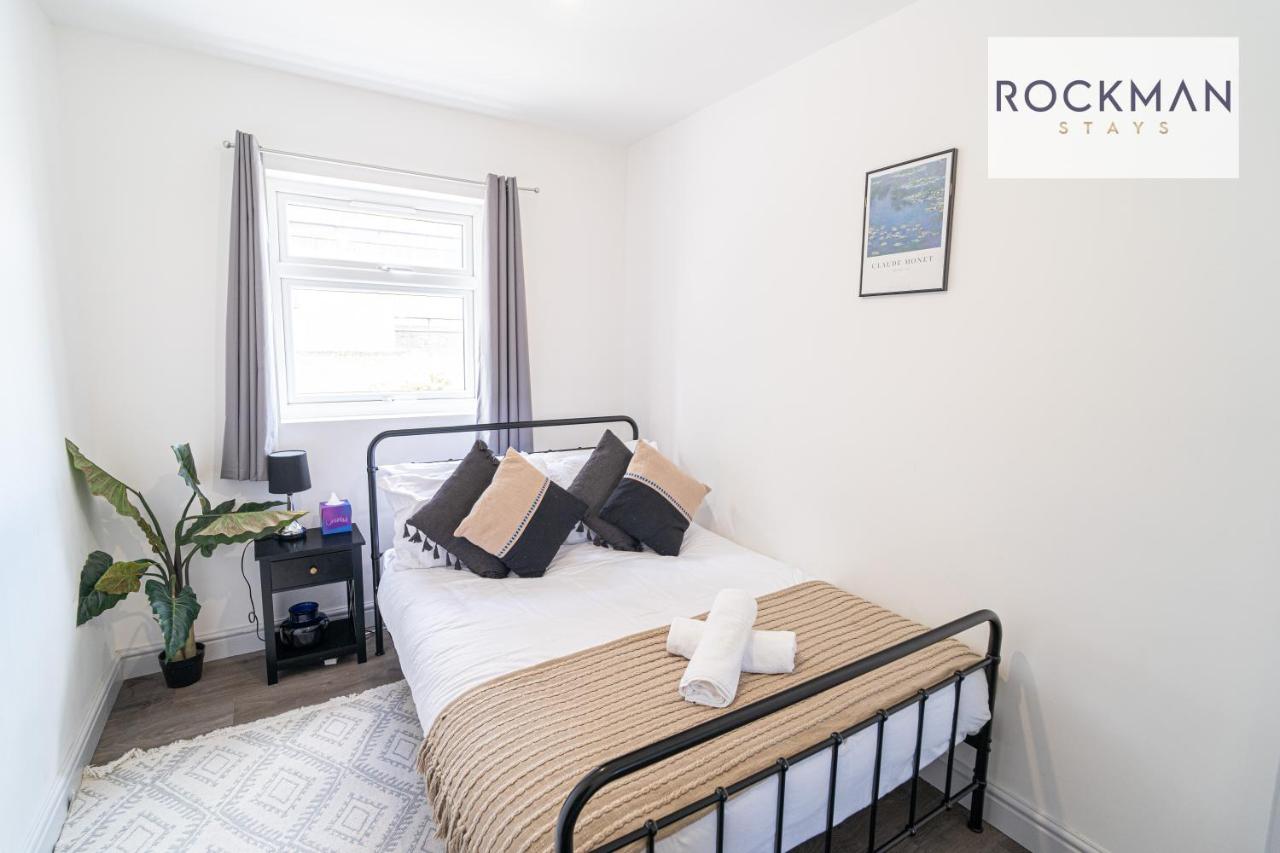 Twelve Cromwell House - Free Parking - 3 Bedrooms - Perfect for contractors - Chambres d'hôtes Grays