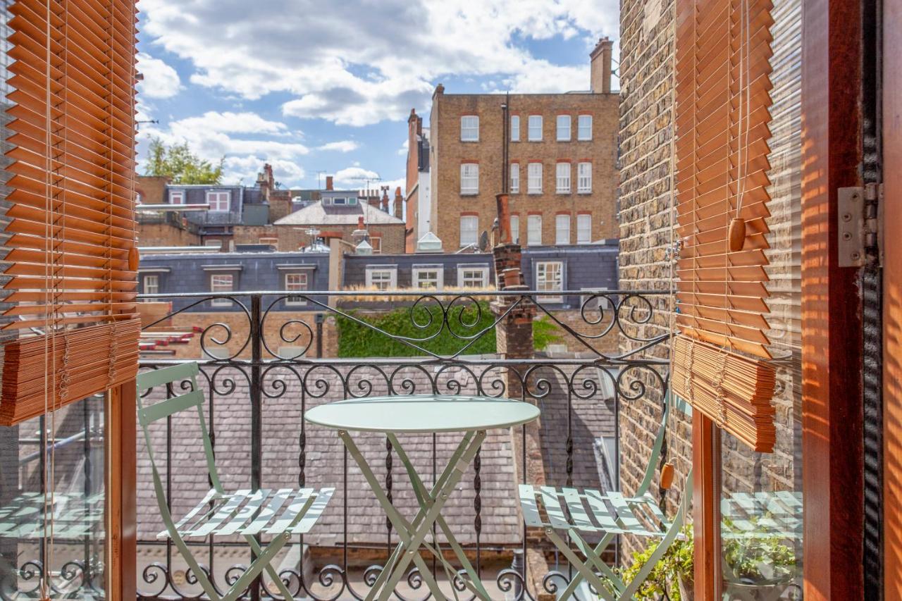 Beautiful Comfy 2 BDR apt with balcony, Chelsea - B&B Londra