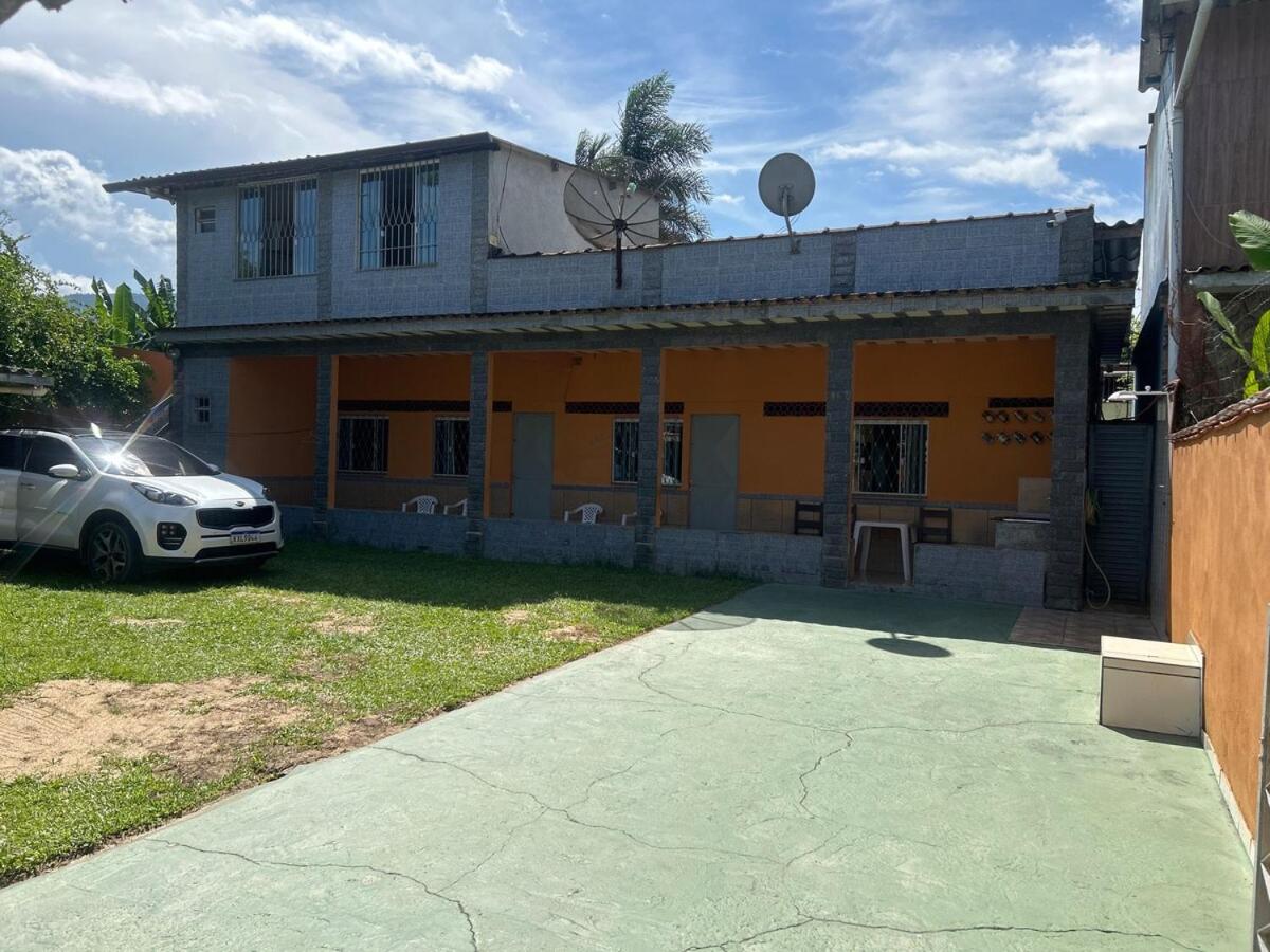 Casa de Praia Parque Mambucaba - B&B