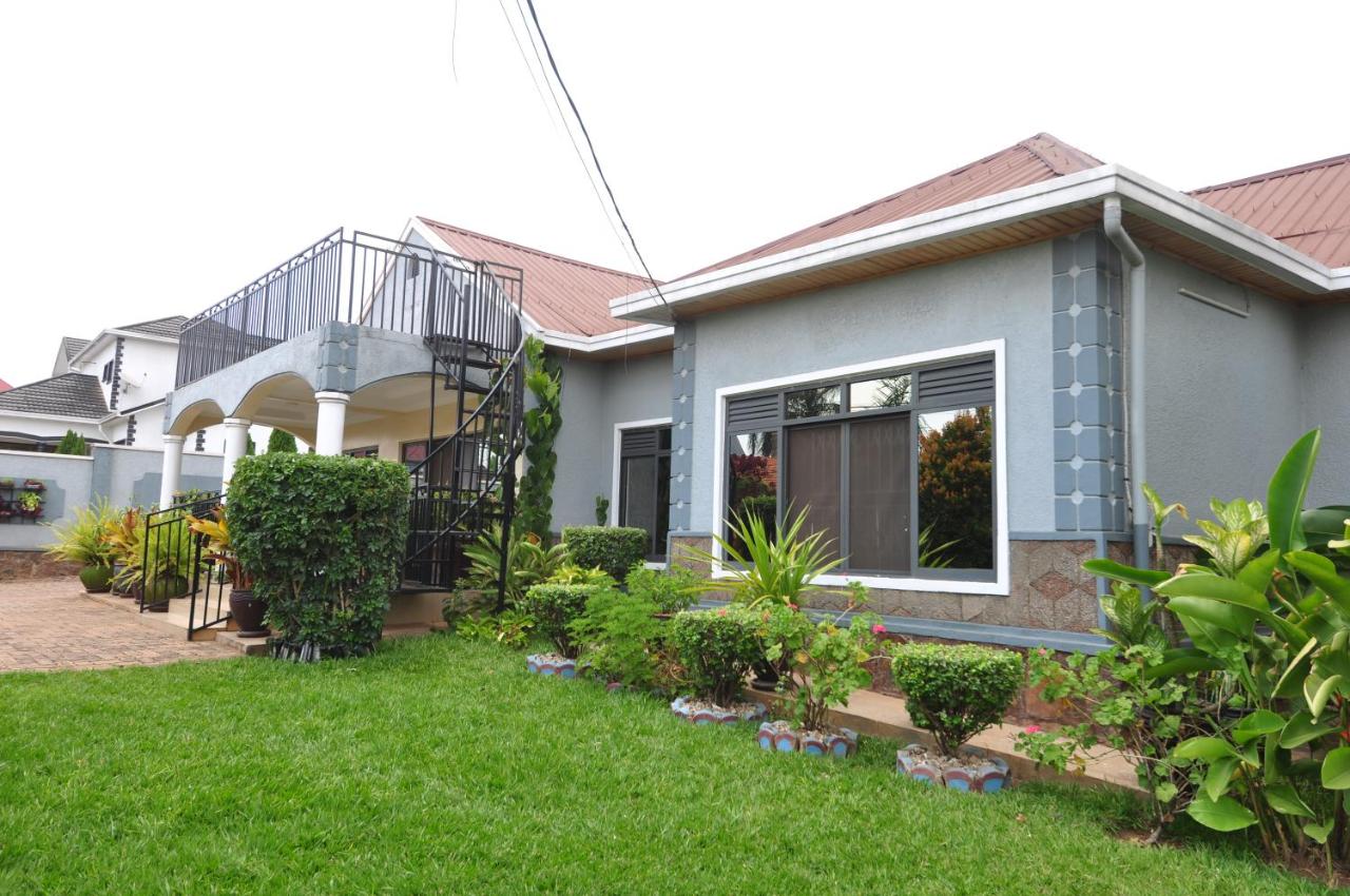 Villa con Vista Giardino