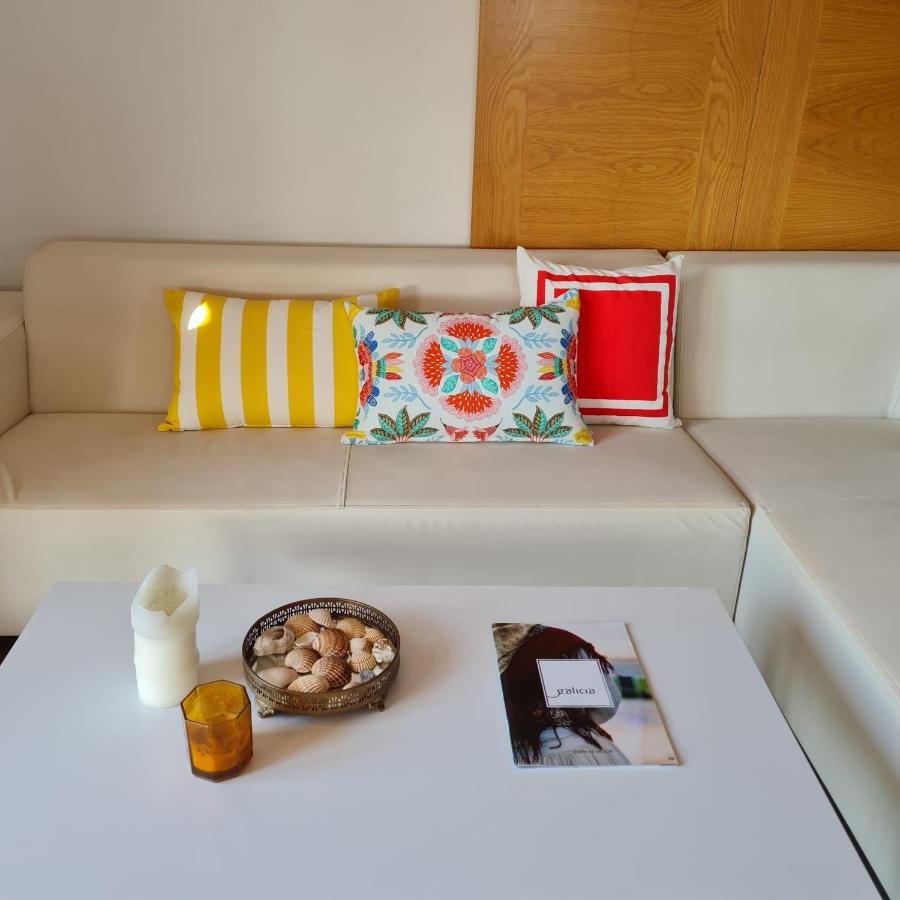 Chalet en Sanxenxo, encima de la playa Canelas - B&B