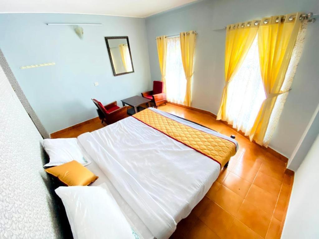 Camera Matrimoniale Deluxe (2 Adulti + 1 Bambino)
