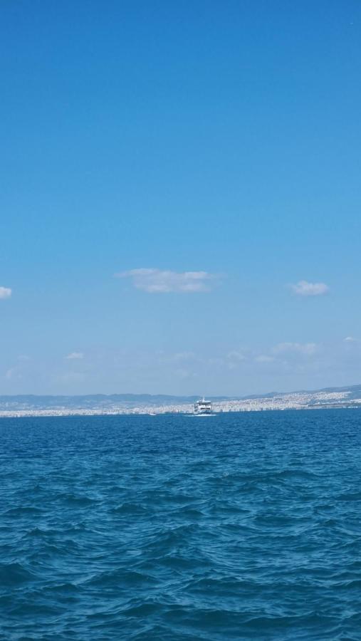 Two-Bedroom Deluxe Apartment with Balcony