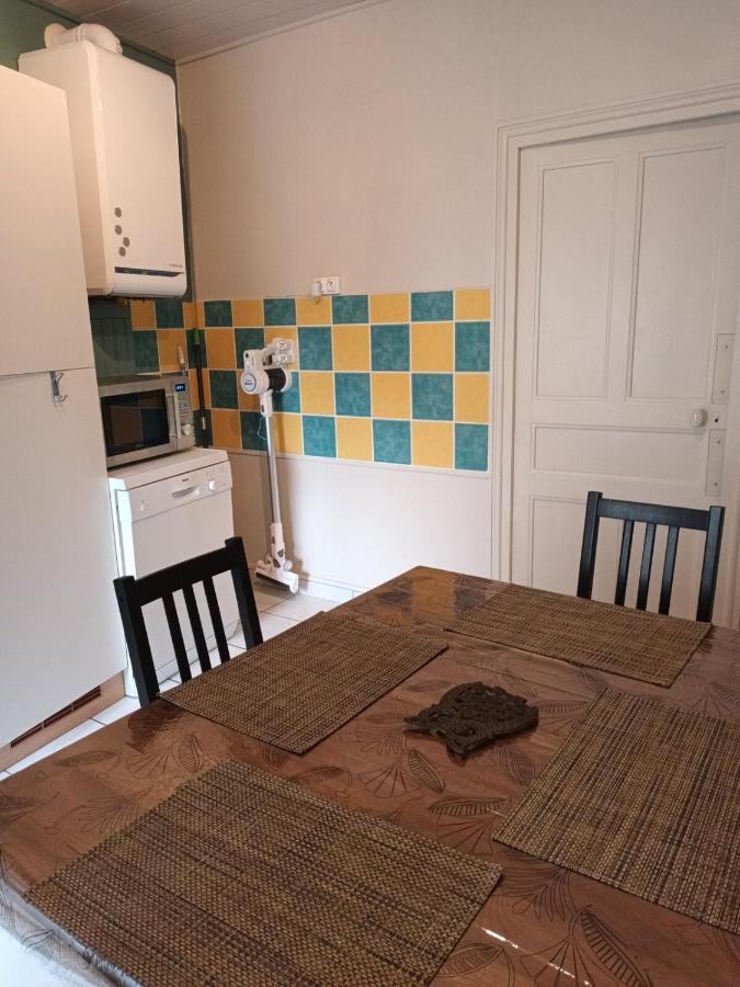 Maison aux pieds des volcans - Ferienwohnung Orcines