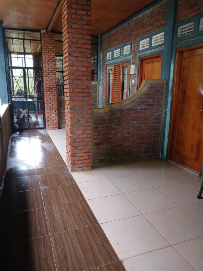 Dannyjuljol homestay - B&B Dompu