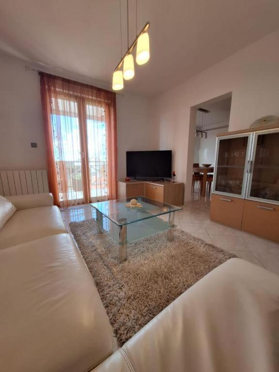 Apartment Katarina - Bed and Breakfast Pula
