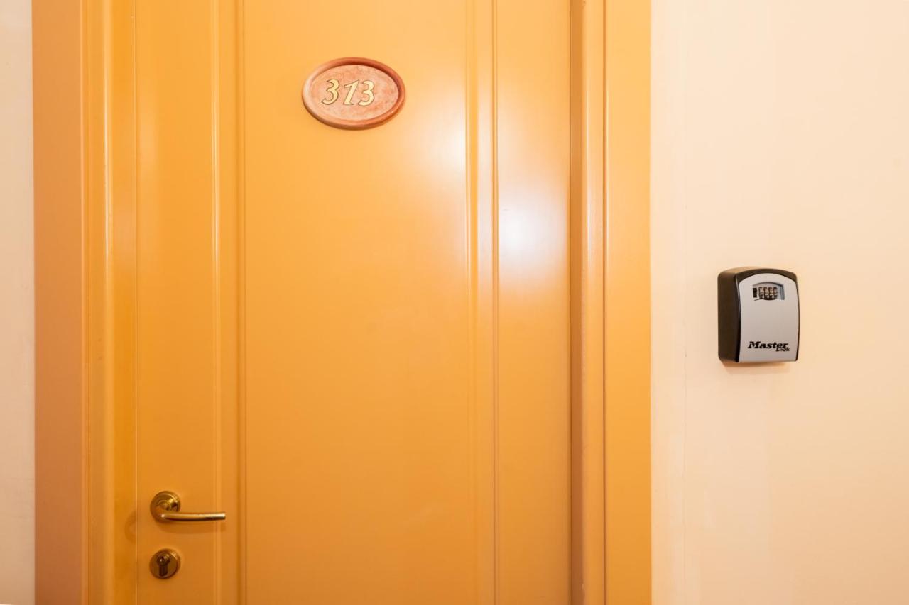 Camera Matrimoniale con Bagno Privato