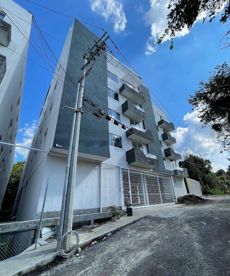 Hermoso Departamento, WiFi, terraza vista al Lago de Pátzcuaro, elevador, free parking - Chambres d’hôtes Pátzcuaro