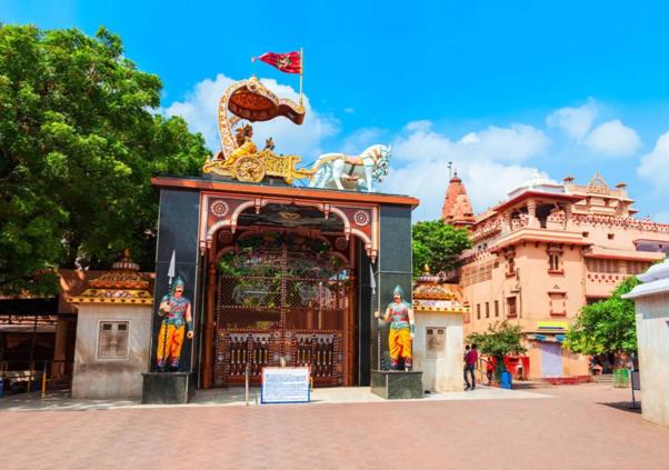 Mathura Beautiful and Luxurious Stay Jai Bankey Bihari ji by Shishamare - Ferienwohnung Mathura