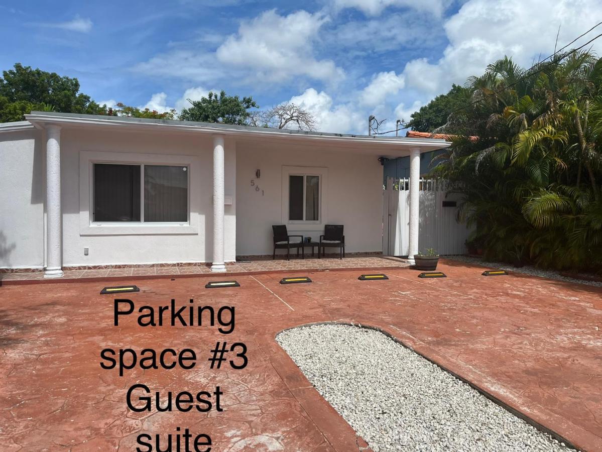 Guest Suite w free parking at 7 min to Miami international airport - B&B Miami