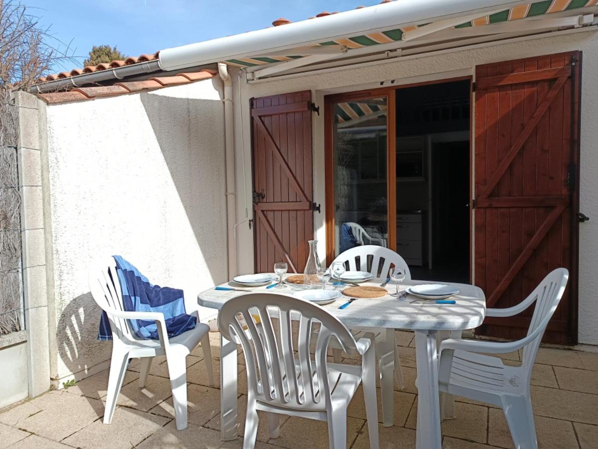 Maison cosy avec terrasse et accès piscine, Notre-Dame-de-Monts - 4 pers - FR-1-540-316 - Ferienwohnung Notre-Dame-de-Monts