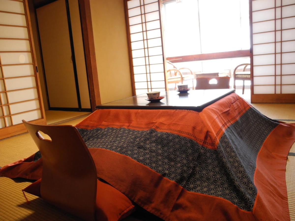 Japanese-Style Standard Twin Room with Shared Bathroom with Extra Space