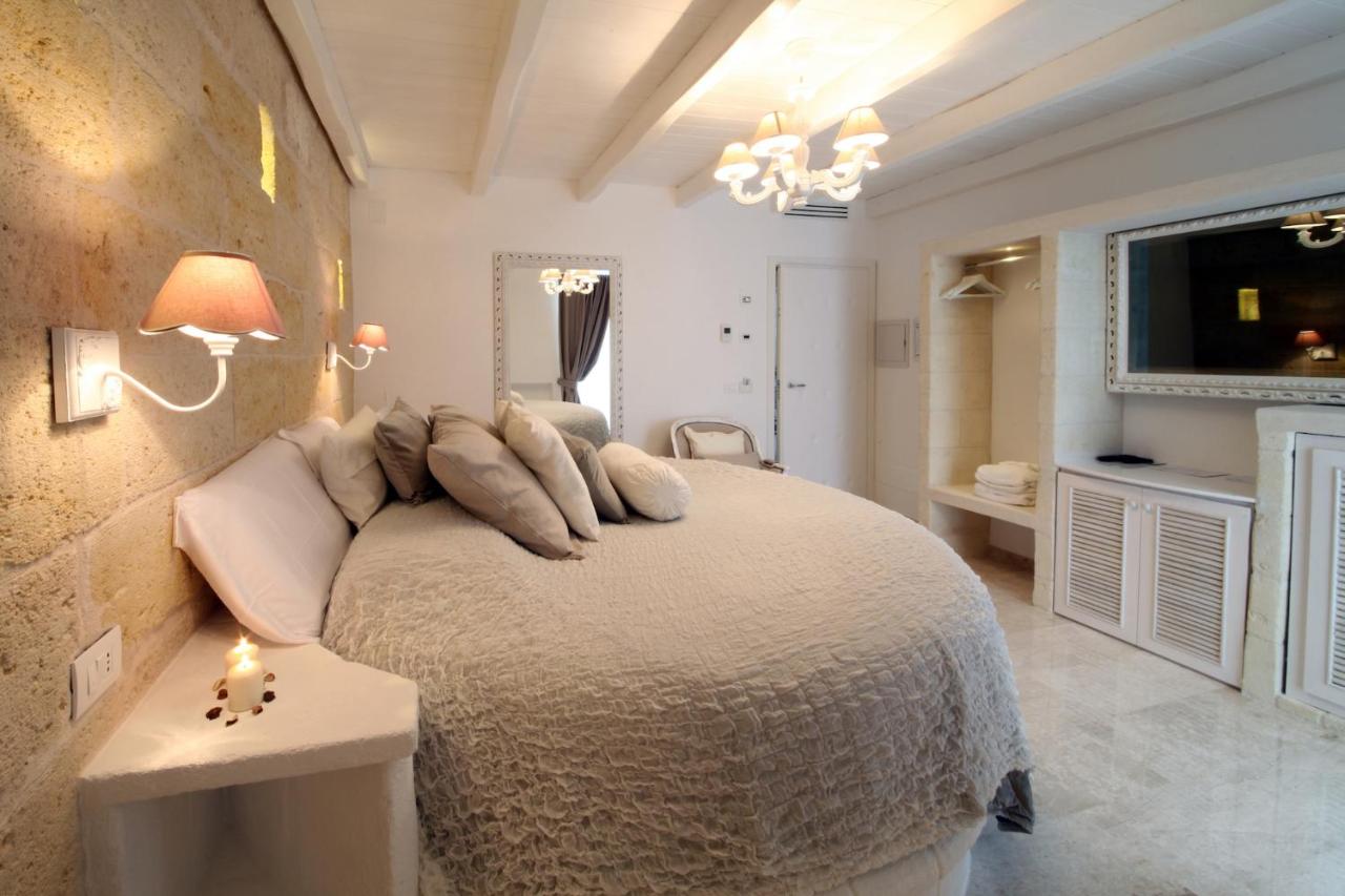 Queen Room with Spa Bath