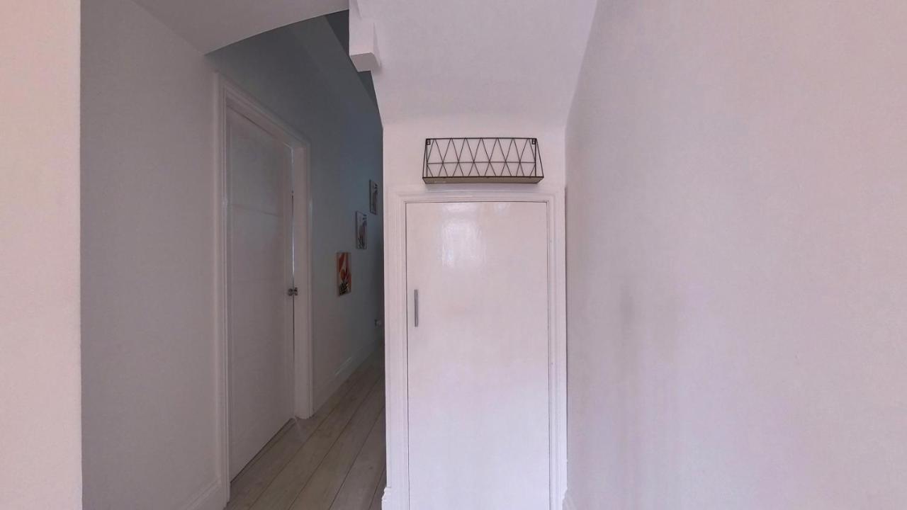 3br Ironside Urban Luxe Retreat, FREE parking - B&B Houghton-Le-Spring