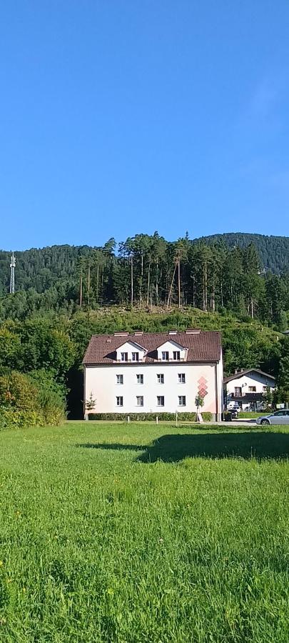 CityLeaves Apartment - B&B
