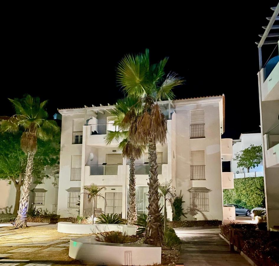 Precioso apartamento con vistas a mar y montaña en Manilva - Chambres d'hôtes Manilva