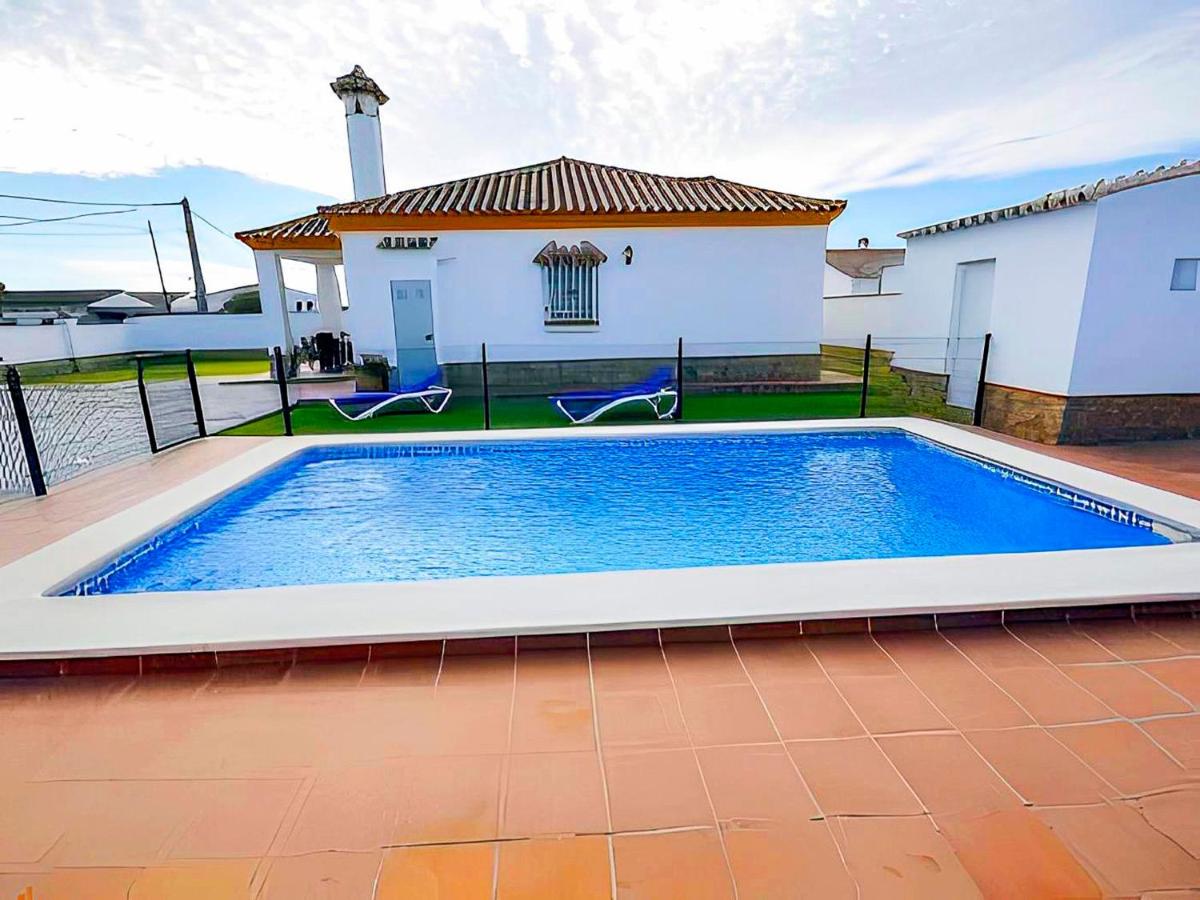 Chalet con Piscina privada Colorado Conil - B&B