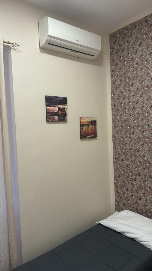 Camera Tripla