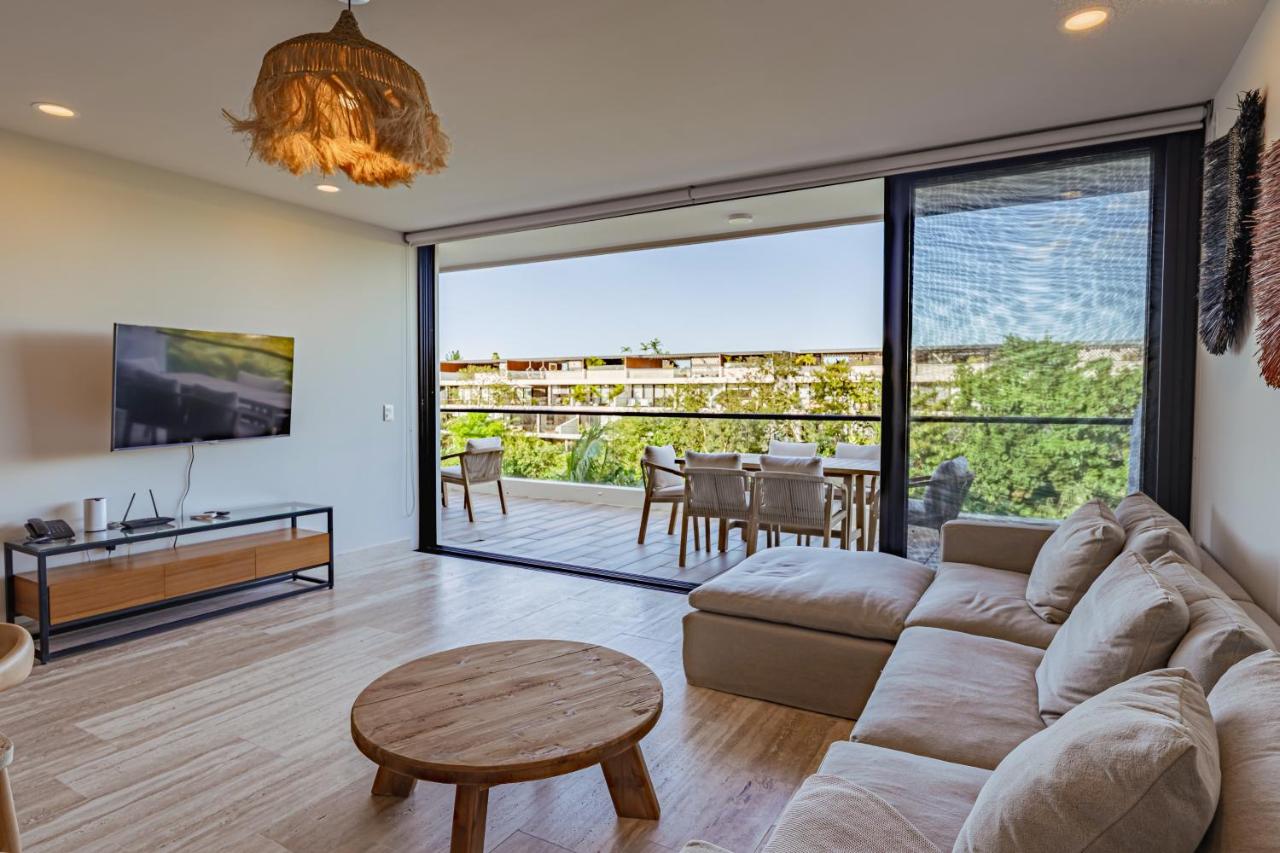 Lush Escape at Awa Playacar - B&B Playa del Carmen