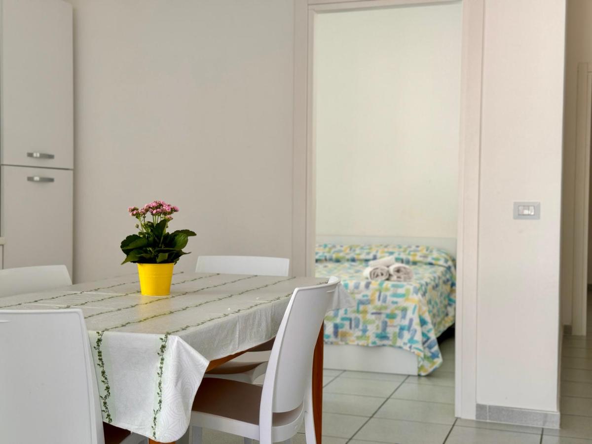 Two-Bedroom Deluxe Apartment with Garden View