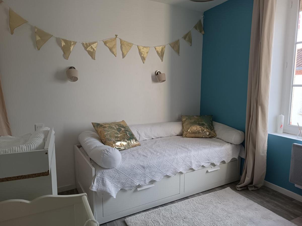 Location maison de ville à 5 minutes du Puy du Fou ! - B&B Chambretaud