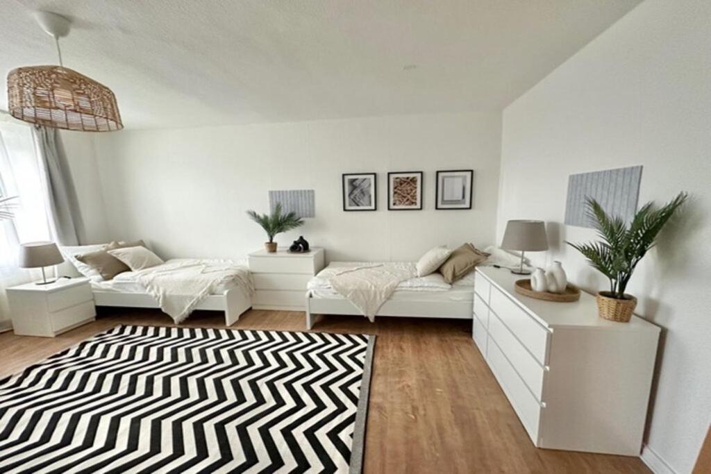 Arbio Monteurzimmer Tremmen Parking Included - B&B