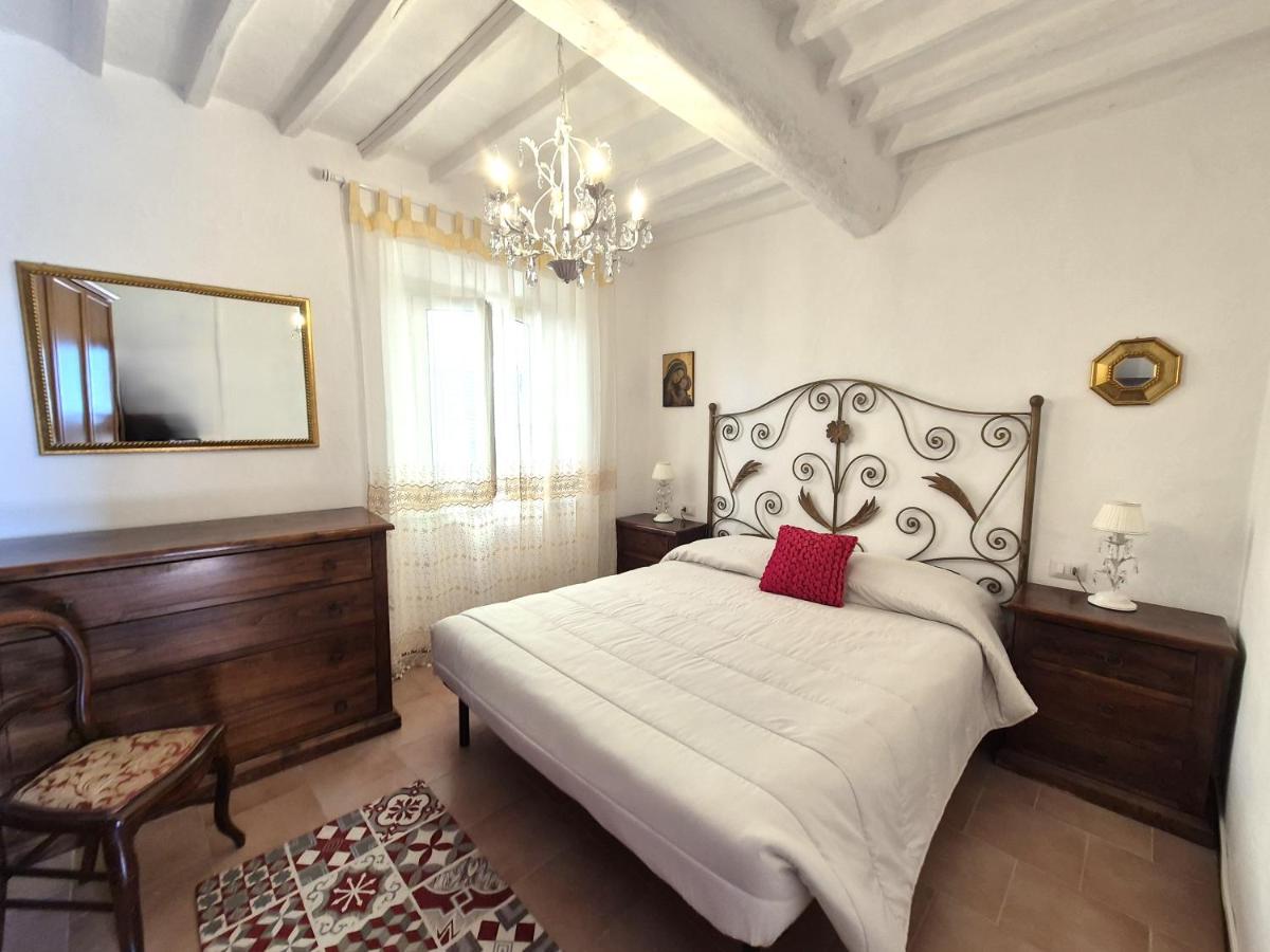 appartamenti bernardinigroup - B&B Campiglia Marittima
