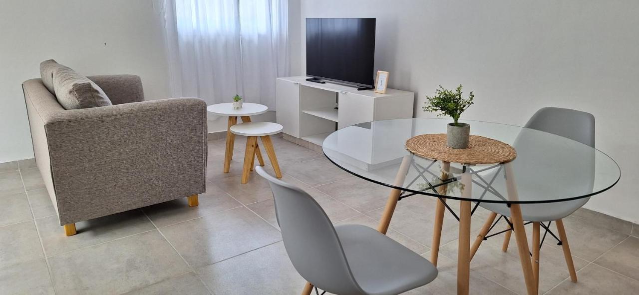 Moderno departamento a estrenar - Ferienwohnung