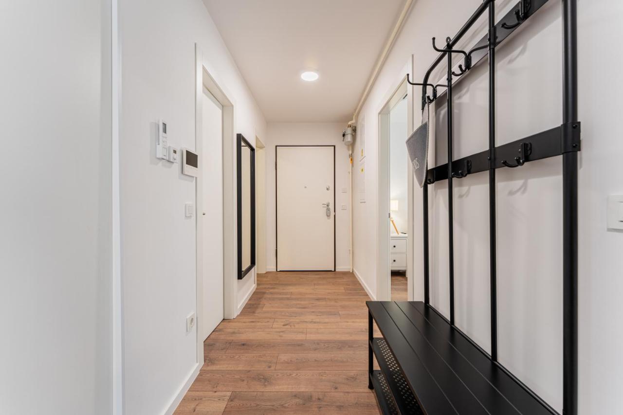 Flex SelfCheckIns 101 - Zagreb - 2 Bedrooms - Parking - Loggia - Ferienwohnung Velika Mlaka