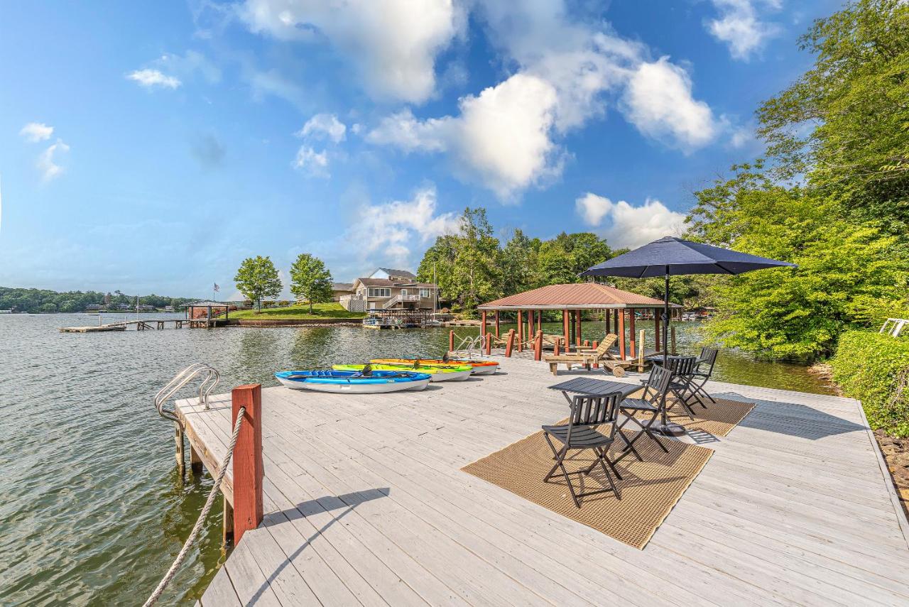 Lake Hickory Trio 2BR Green Unit - B&B