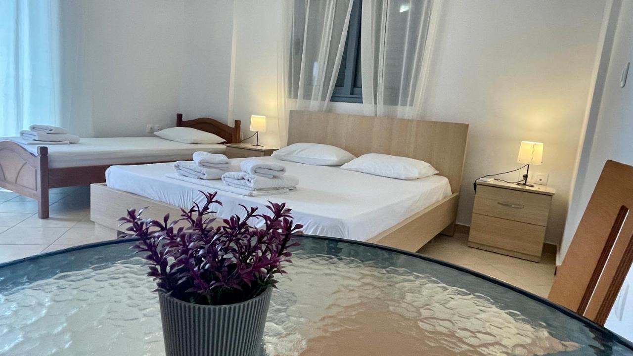 Tasos Rooms - Chambres d’hôtes Himarë