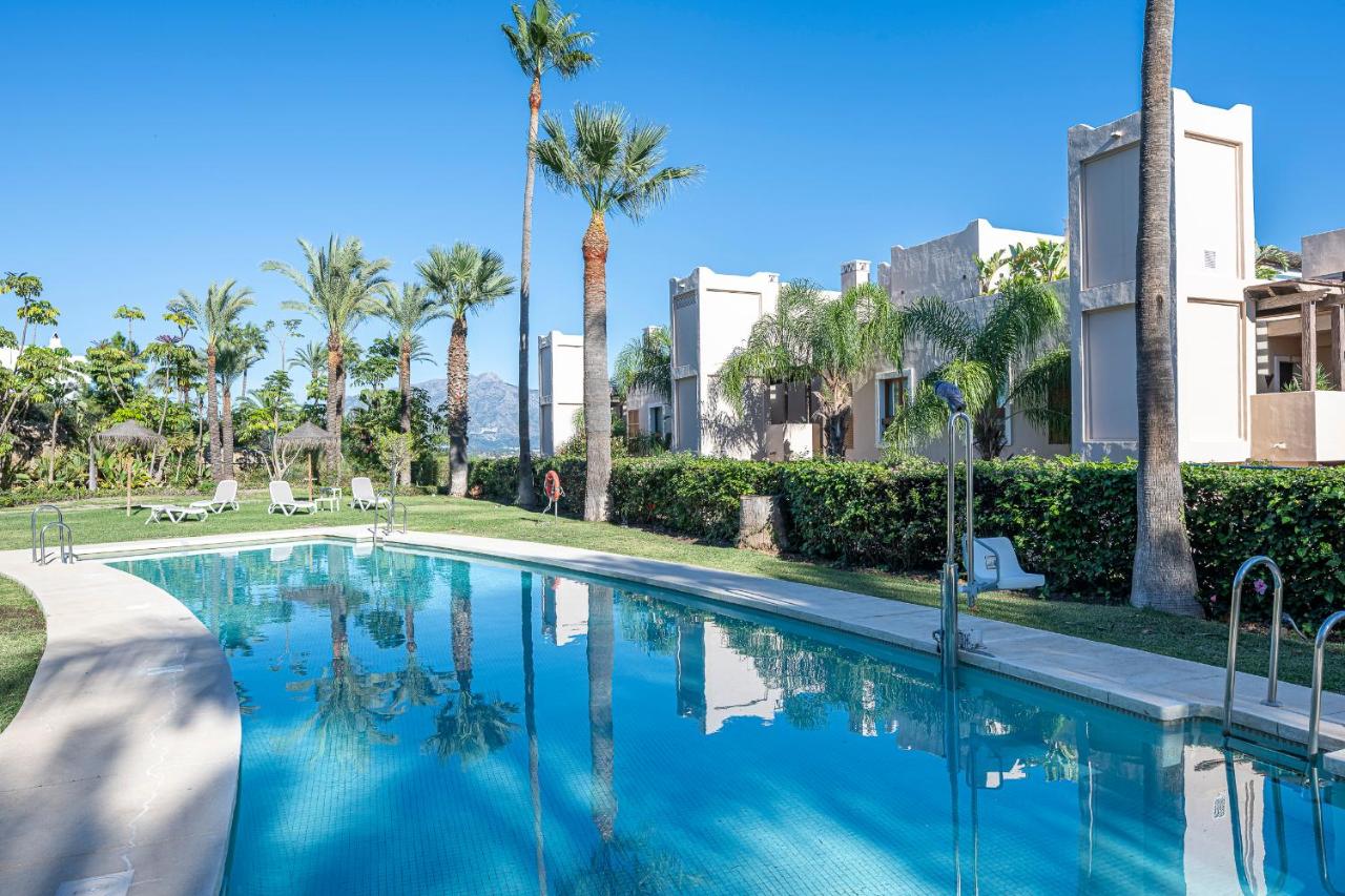 Sea view apartment El Paraiso Estepona - B&B Estepona