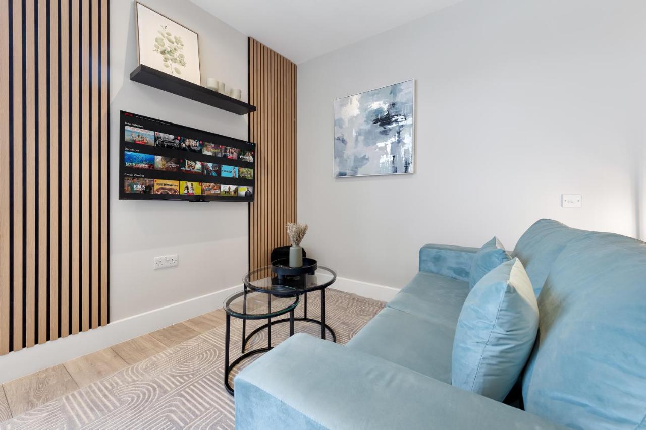London Retreat - 20min to Central London Studio - B&B