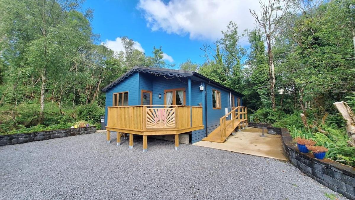 The Blue House - Romantic Mountain Cabin - Chambres d’hôtes Donegal