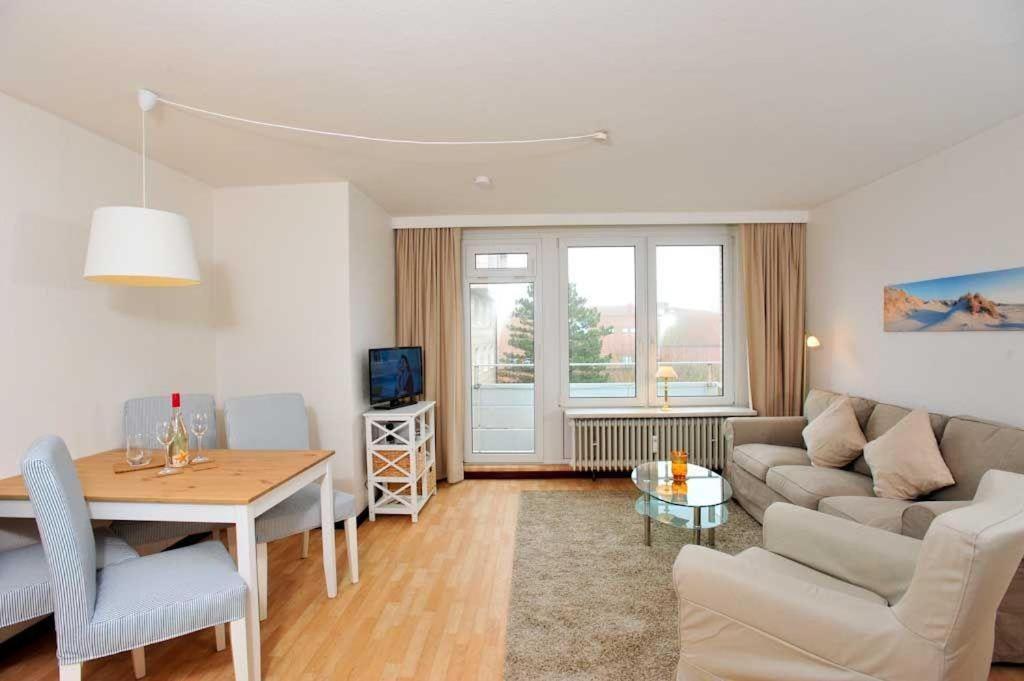 Holsteinisches Haus, Boysenstr. 5 - Bed and Breakfast Westerland