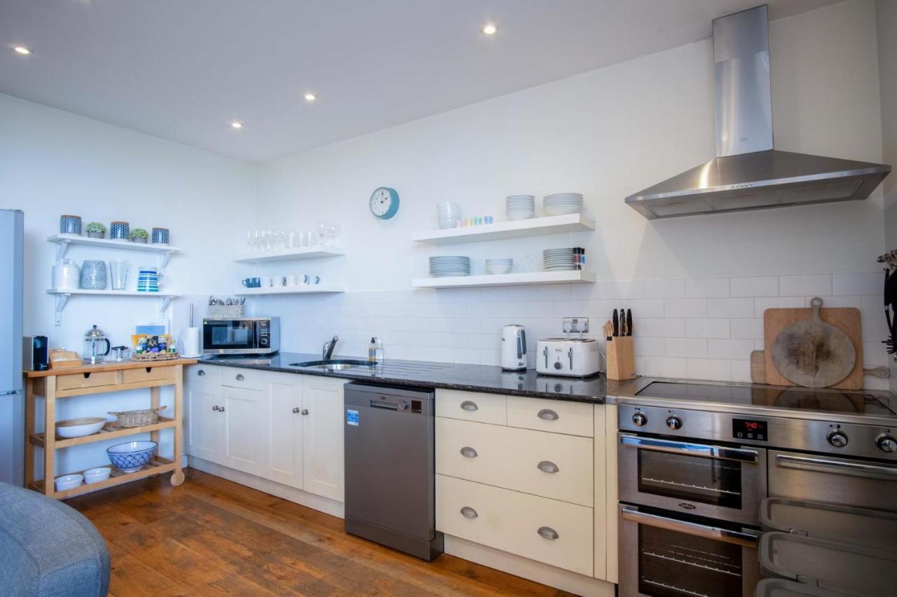 Ty Gwawr - 3 Bedroom Apt - Bayview Oxwich - B&B Oxwich