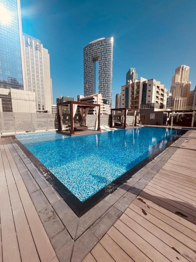 HiGuest - New! Stunning sea view studio, Balcony, Pool - B&B Dubái