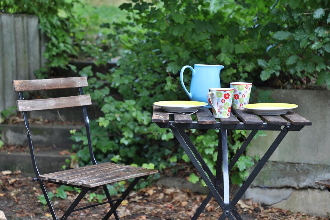 Nürtingen 90 qm lichtdurchflutete Wohnung im Loft-Style mit Balkon und Nähe zum Neckar - B&B Nürtingen